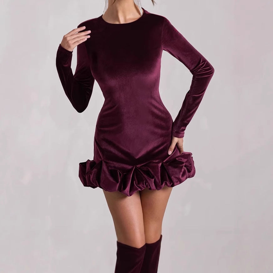 Damen Minikleid aus edlem Samt mit voluminösen Rüschendetails Sovae