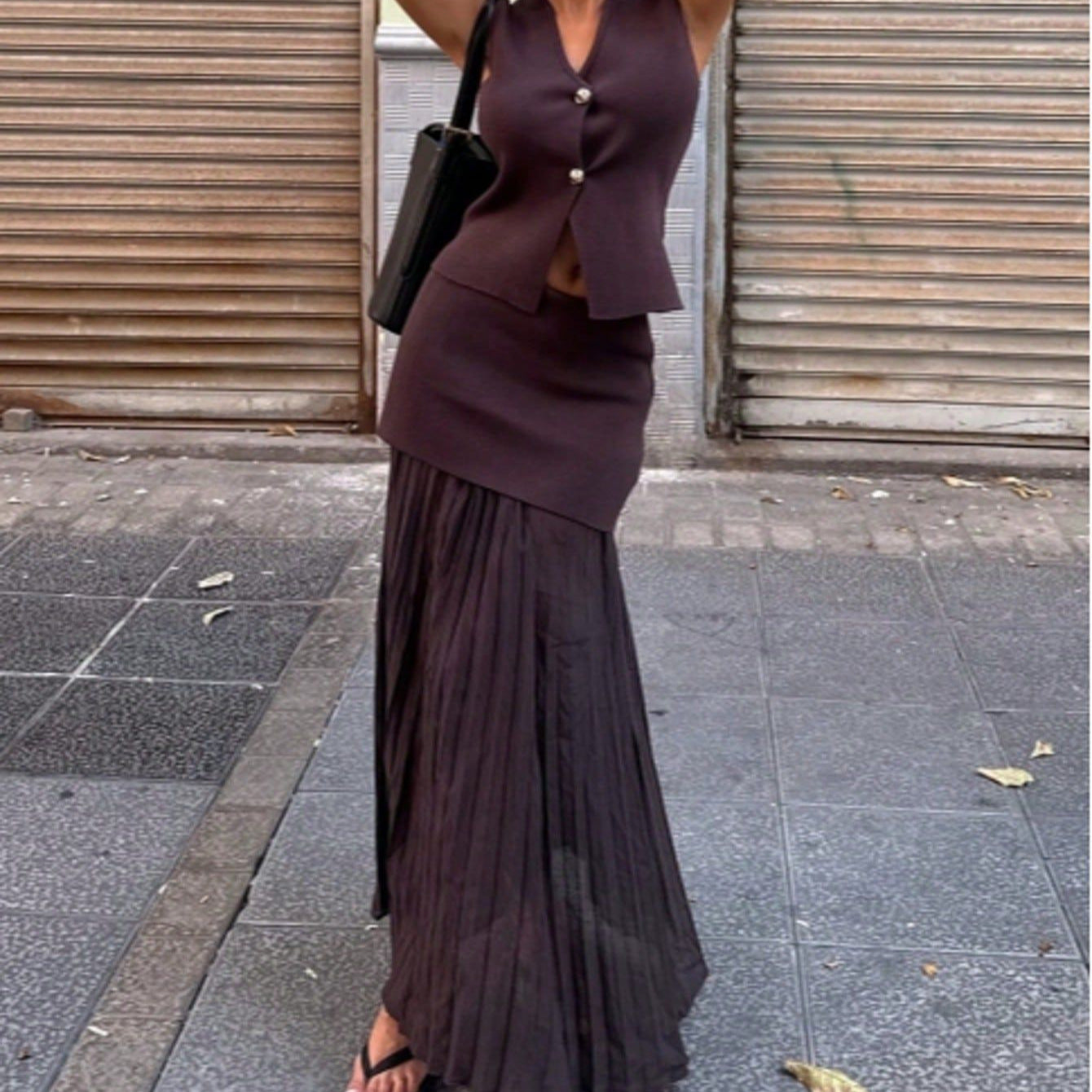 Damen elegantes Strick-Set mit asymmetrischem Rock und ärmelloser Weste Sovae