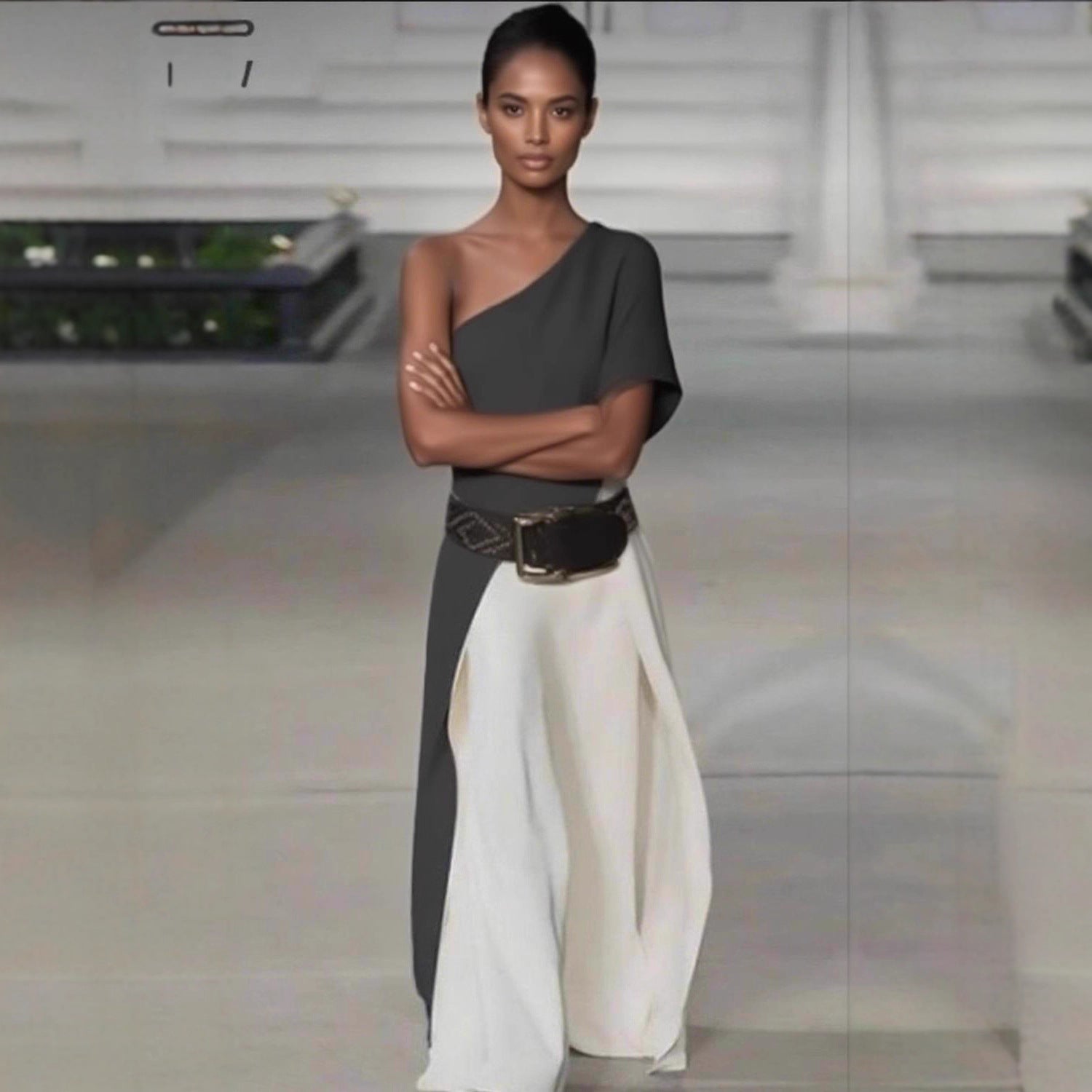 Damen Elegantes Einseitiges Maxikleid mit asymmetrischem Schnitt und schickem Gürtel Sovae