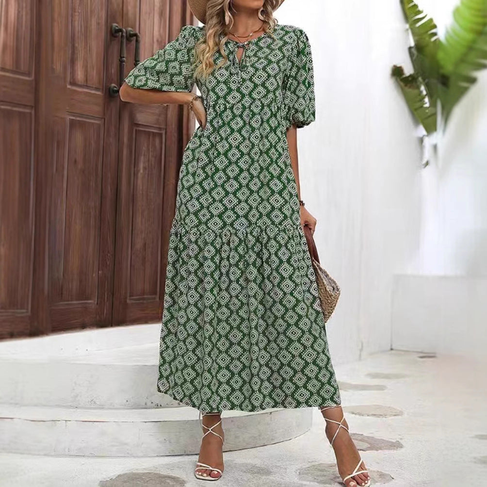 Damen Maxikleid mit modernem grafischen Design und voluminösen Ärmeln Sovae