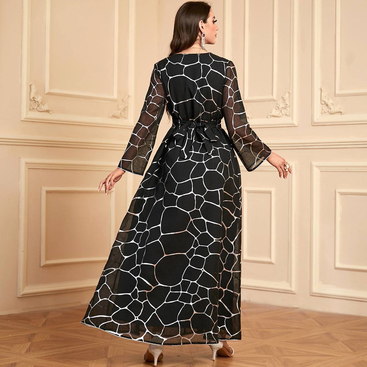 Damen Langärmlige, bestickte Maxikleid Sovae