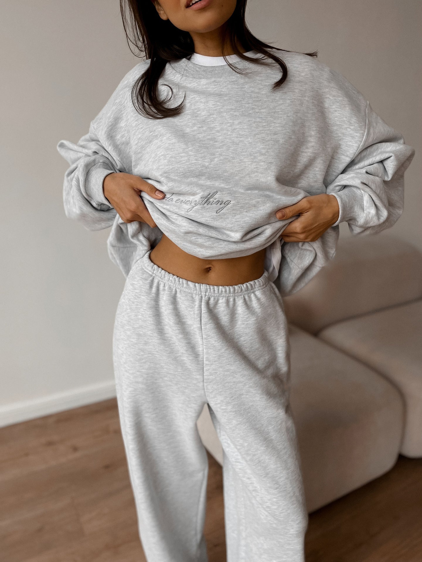 Damen gemütlicher Sweater und entspannte Hose Set Sovae