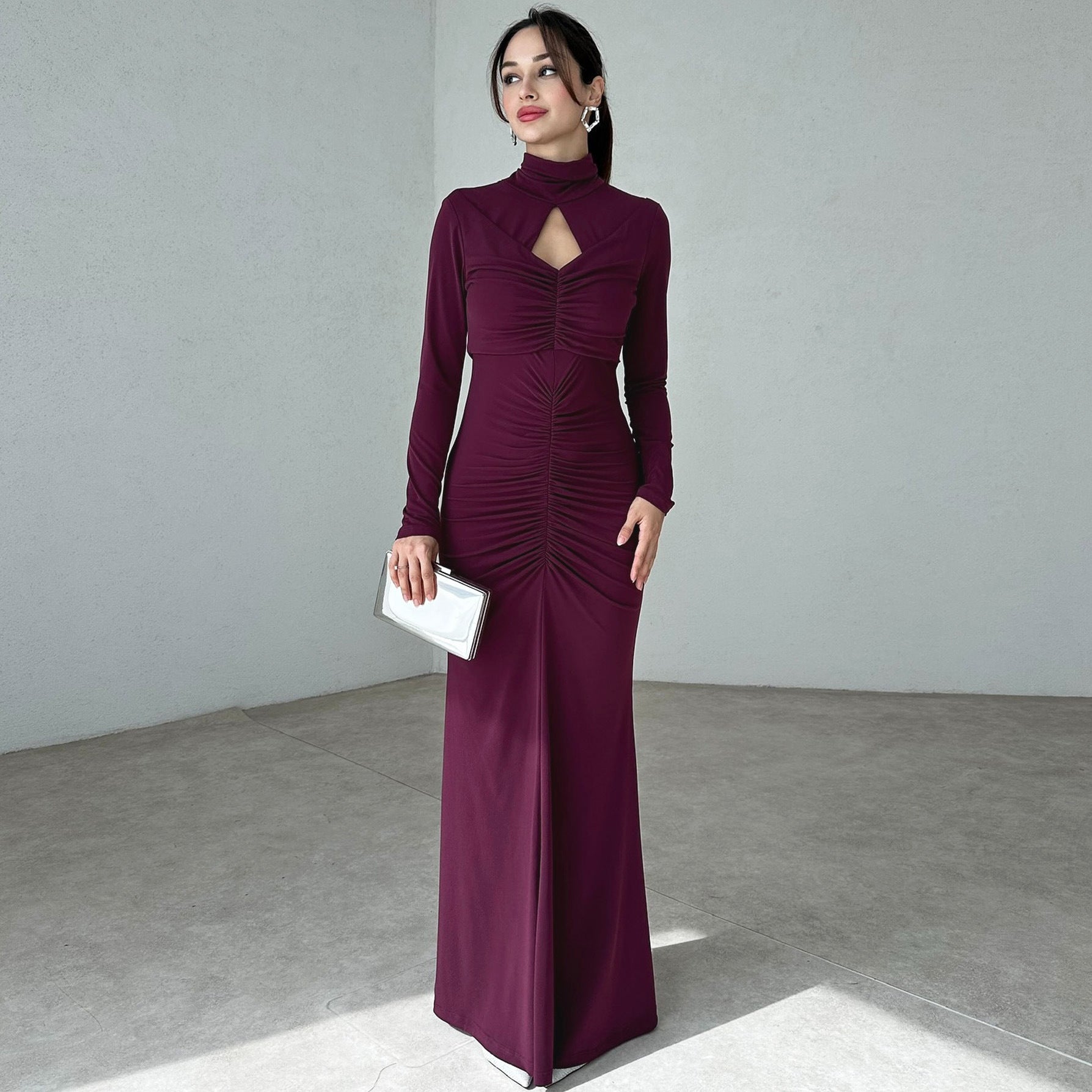 Damen Elegantes Maxikleid mit hochgeschlossenem Design und raffinierten Raffungselementen Sovae