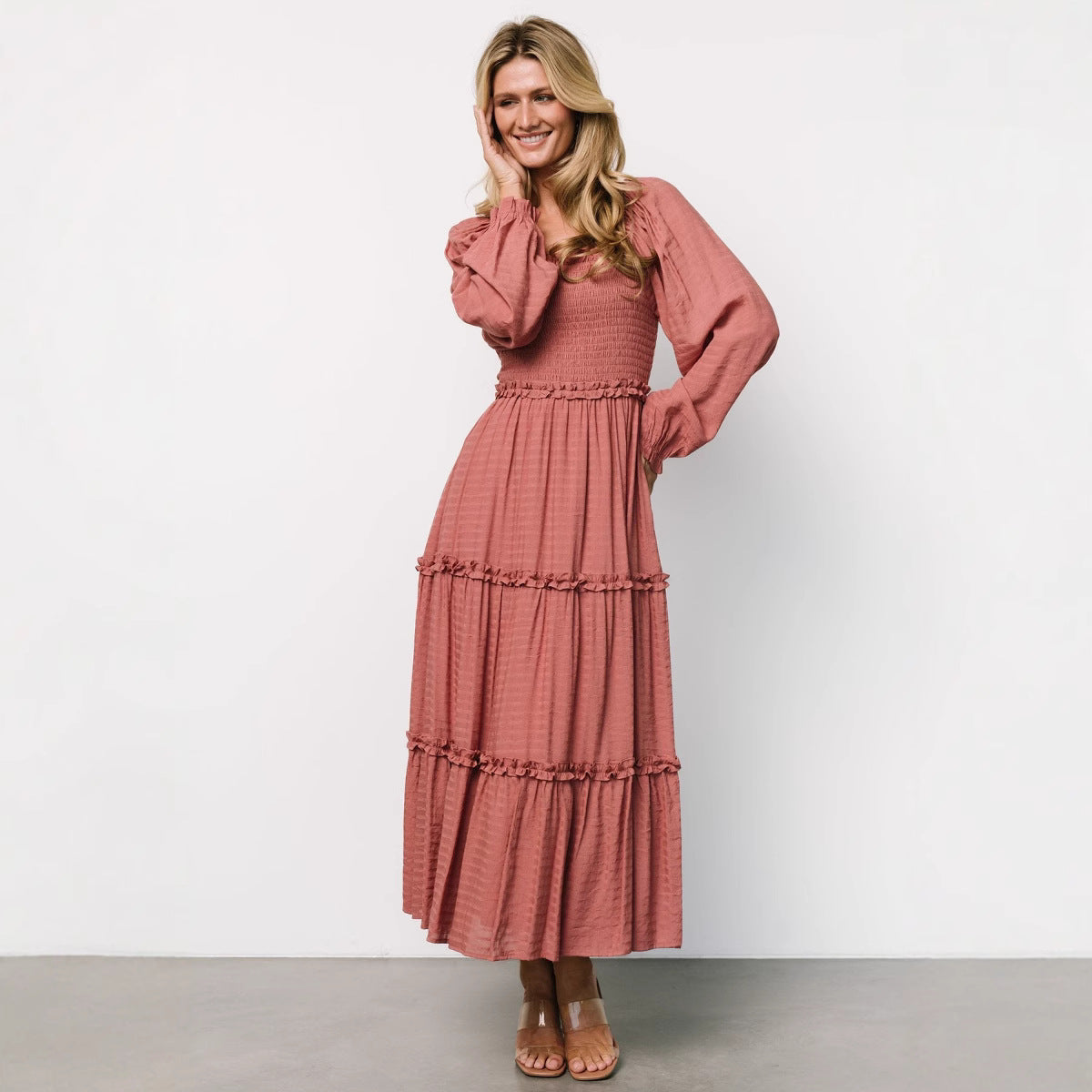 Damen Maxikleid mit gerafftem Oberteil und Rüschendetails Sovae