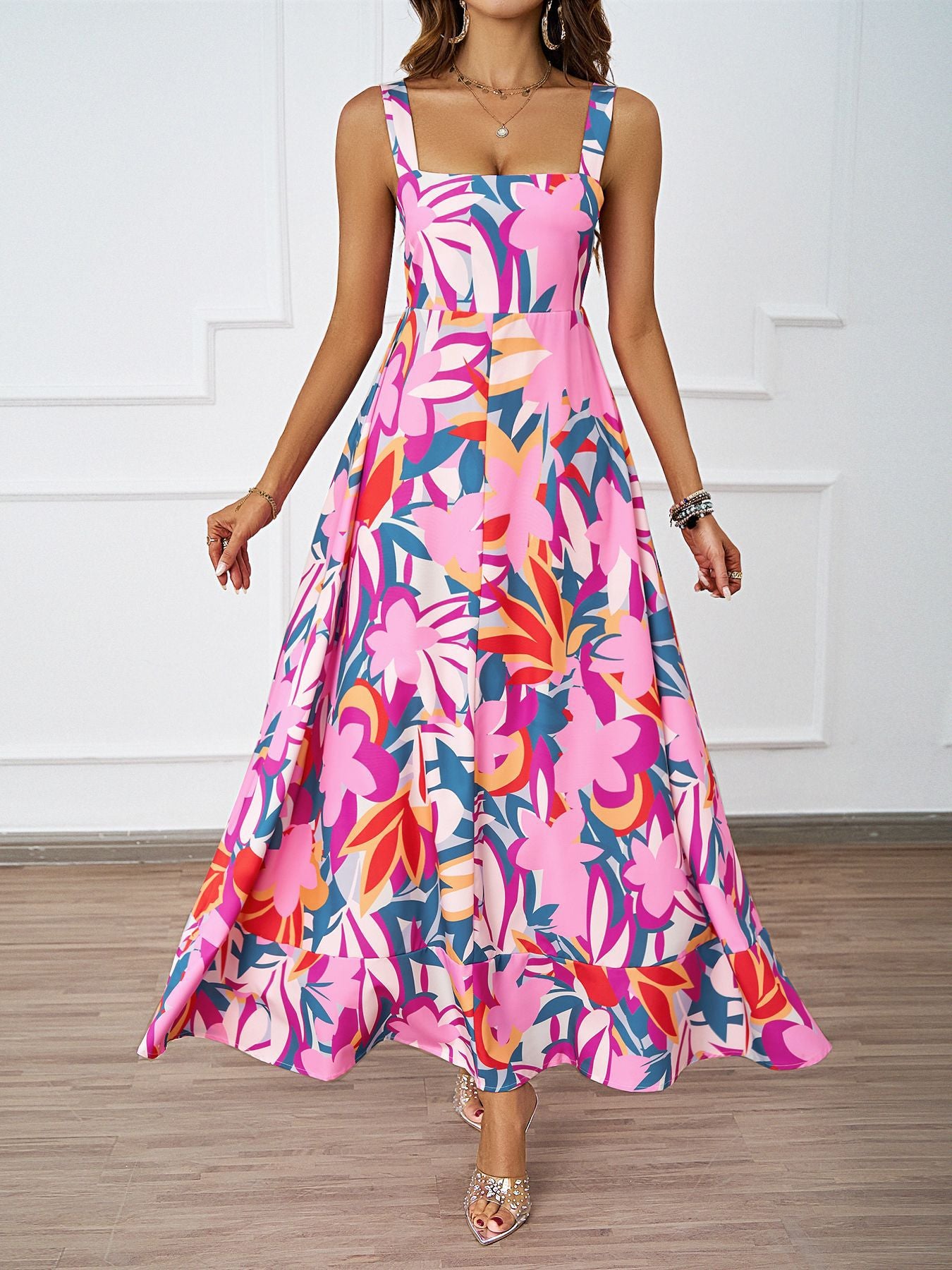 Damen Maxikleid mit floralem Design und schwingendem Saum Sovae
