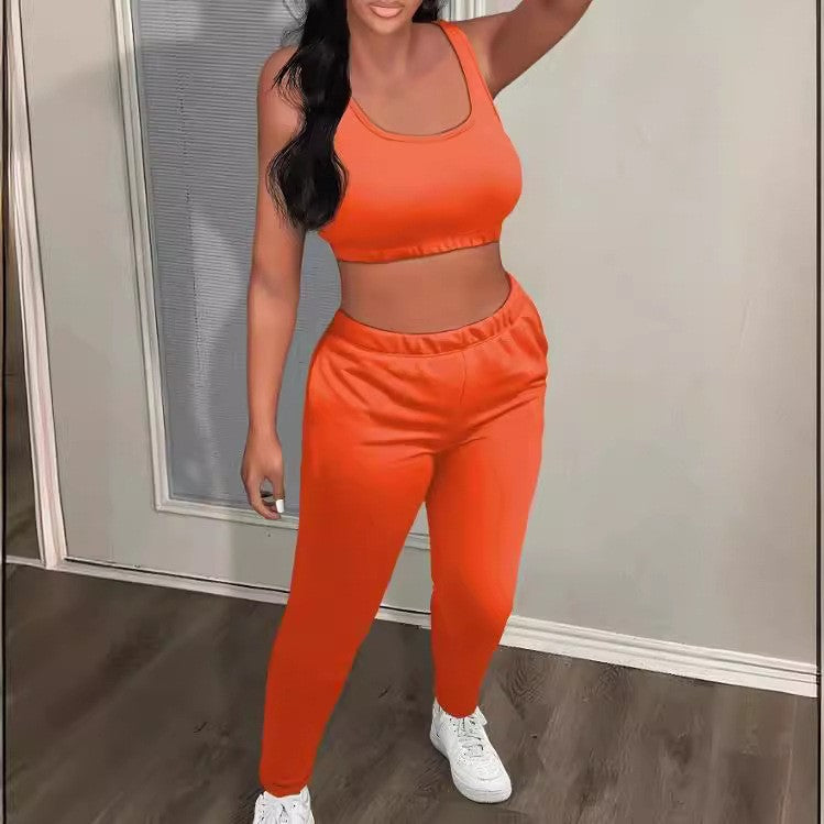 Damen sportliches Set aus trägerlosen Oberteil und bequemen Jogginghosen Sovae