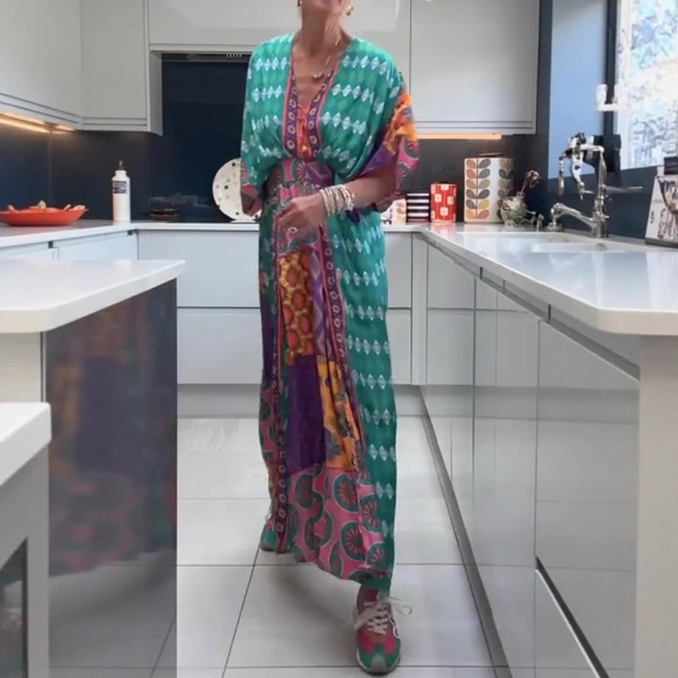 Damen Viskose Maxikleid mit buntem Patchwork-Design und weiten Ärmeln Sovae