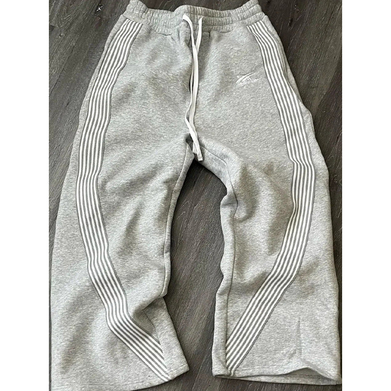 Damen Weitgeschnittene Jogginghose mit seitlichen Streifen Sovae