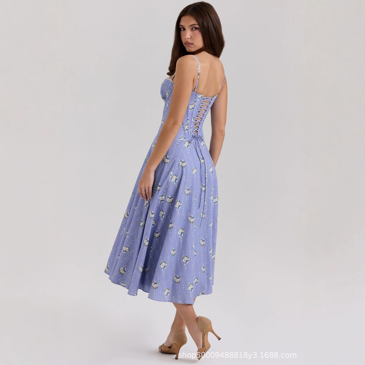 Damen Midi-Kleid mit floralem Design und feinen Spaghetti-Trägern Sovae