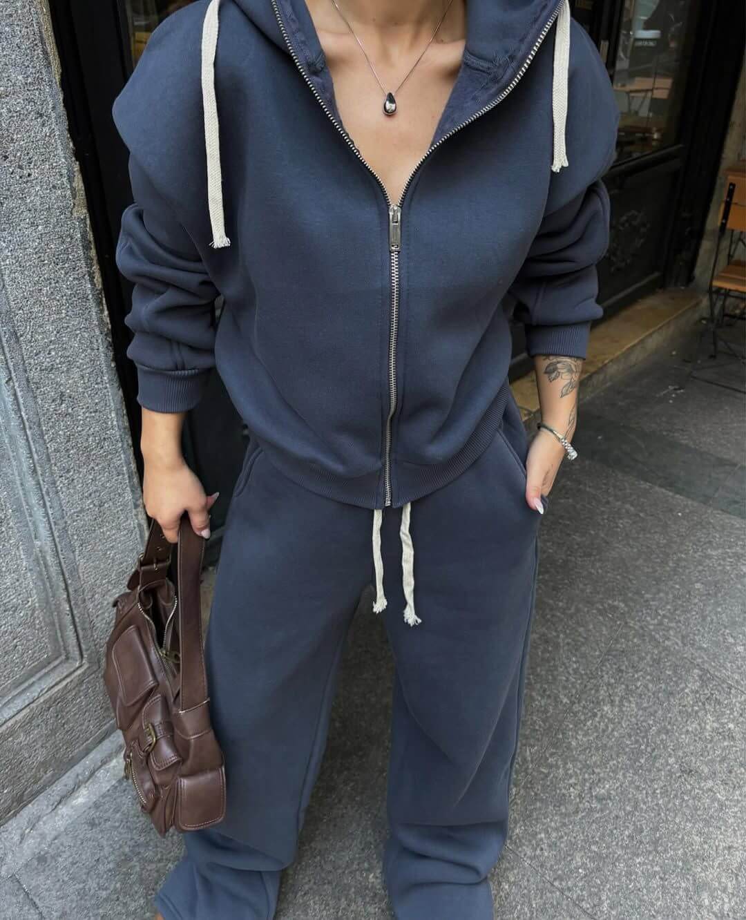 Damen sportlicher Fleece-Hoodie und lässige Jogginghose Set Sovae