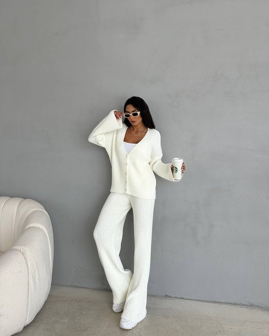 Damen lässiges Strick-Loungewear-Set mit Knopfleiste und weitem Schnitt Sovae