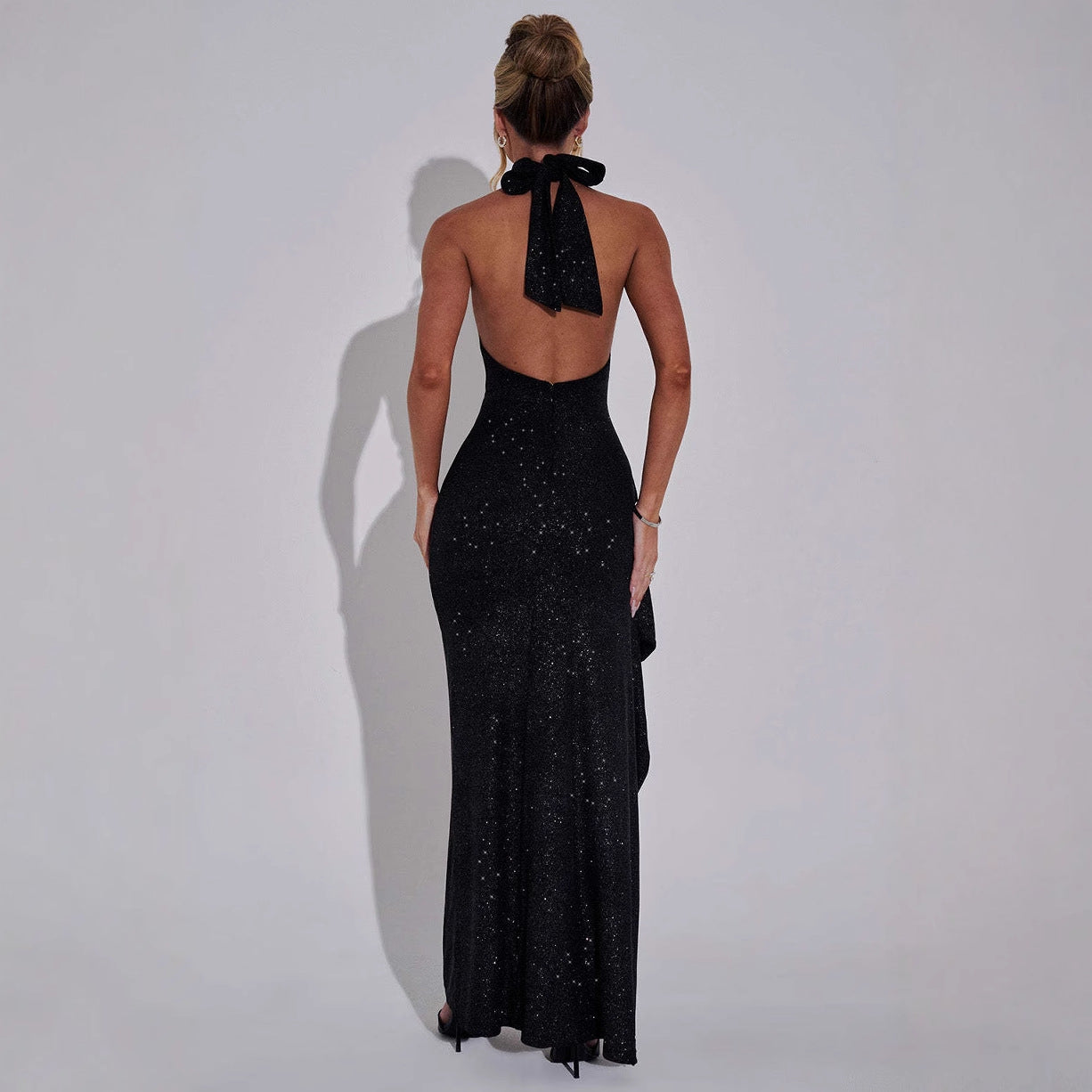 Damen Glamouröses Abendkleid mit seitlichem Schlitz und Hochkragen Sovae