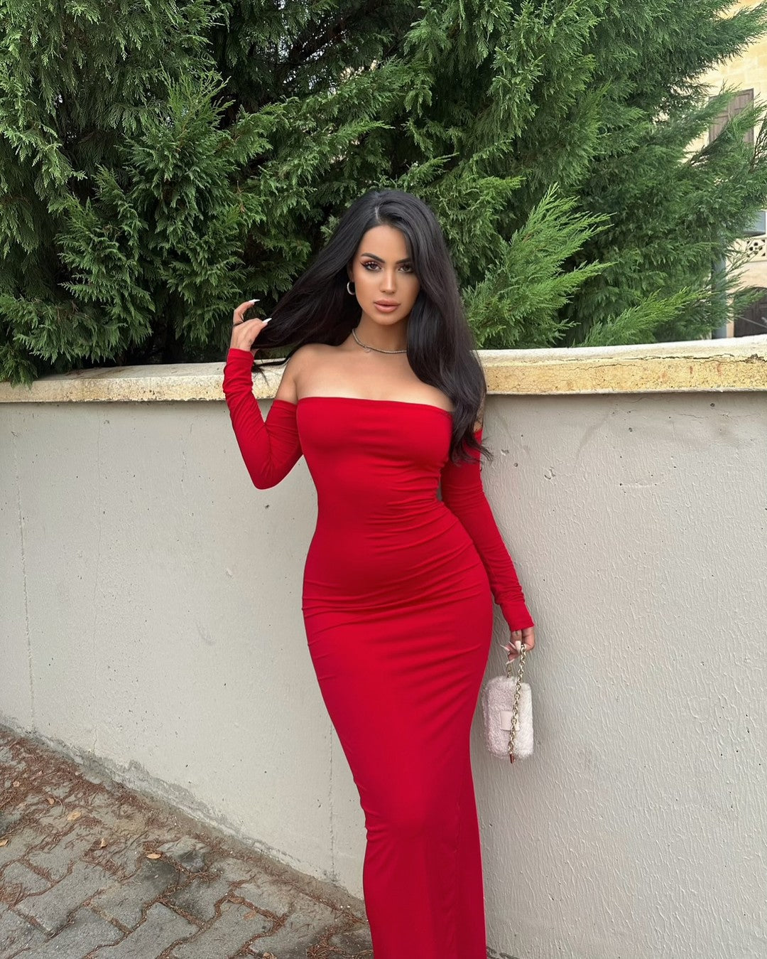 Damen Off-Shoulder Maxikleid mit figurformendem Schnitt Sovae