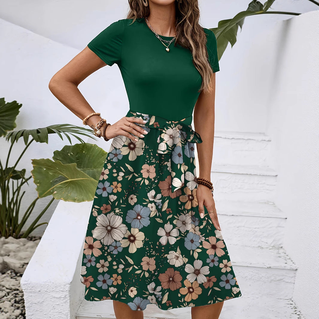 Damen Midikleid mit floralem Design und tailliertem Schnitt Sovae