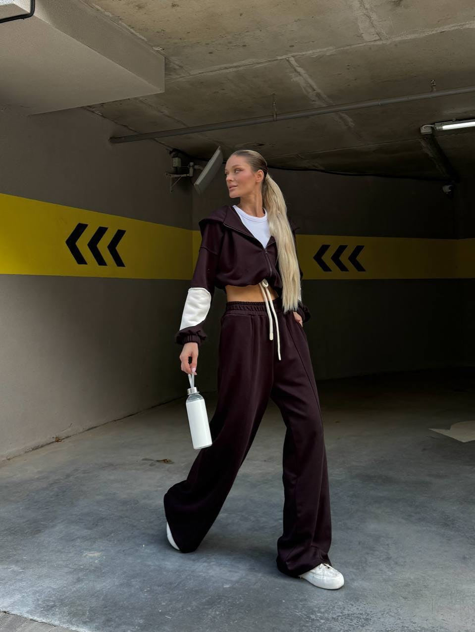 Damen Sportlicher Zweiteiler mit cropped Oberteil und weitem Schnitt Sovae
