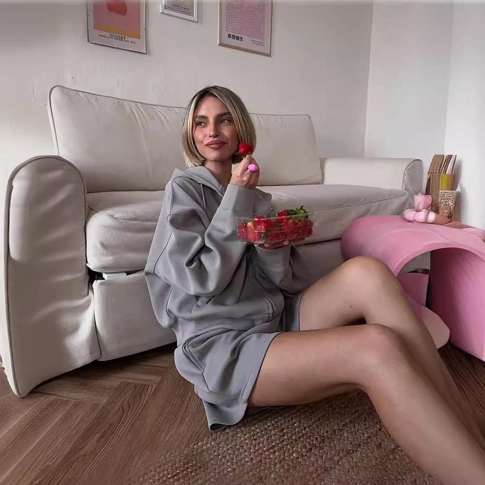 Damen sportliches Cropped Hoodie und Shorts Set Sovae