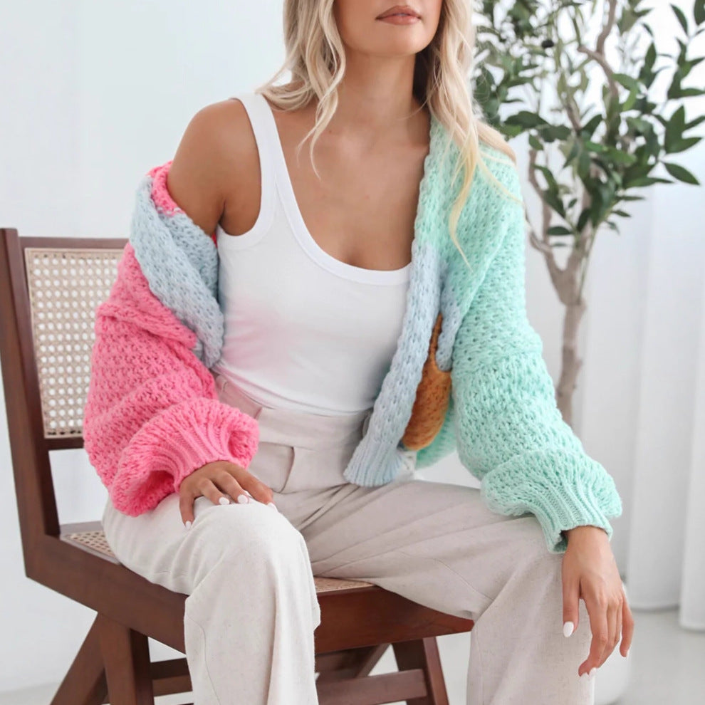 Damen kuschelige Strickjacke mit oversized Ärmeln und Farbkombination Sovae