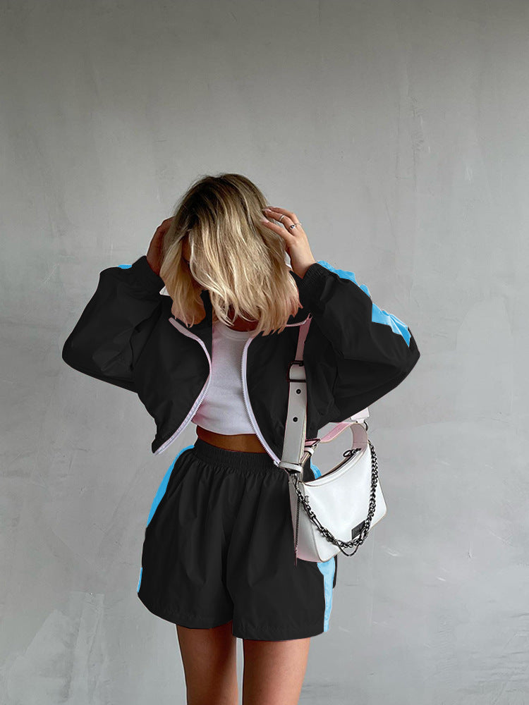 Damen Sportliches Windbreaker-Set mit elastischen Shorts Sovae