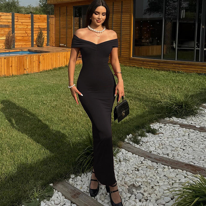 Damen Elegantes Maxikleid mit Off-Shoulder Design und taillierter Silhouette Sovae