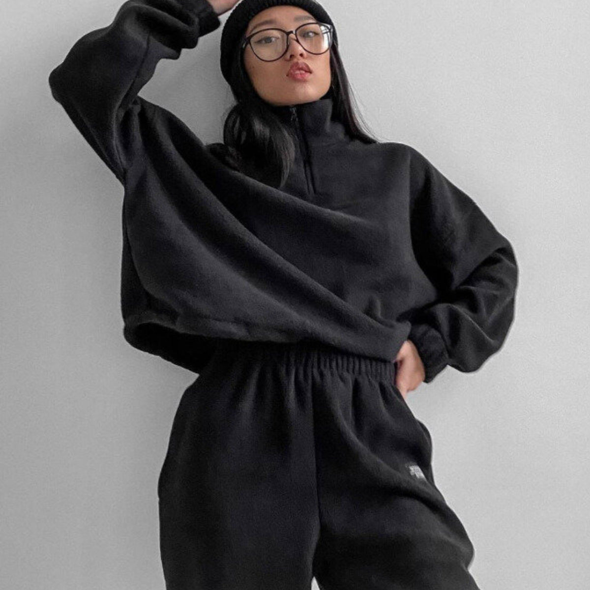 Damen bequeme Fleece-Loungejacke mit verkürztem Reißverschluss und elastischem Bund Sovae