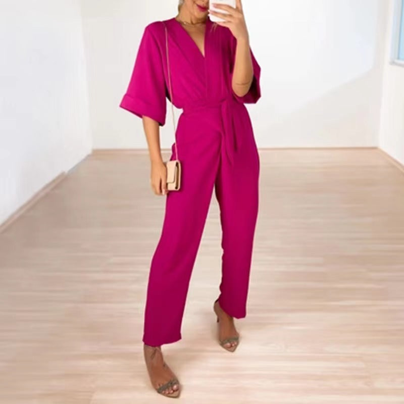 Damen eleganter Jumpsuit mit tiefem V-Ausschnitt und Taillenbindung Sovae