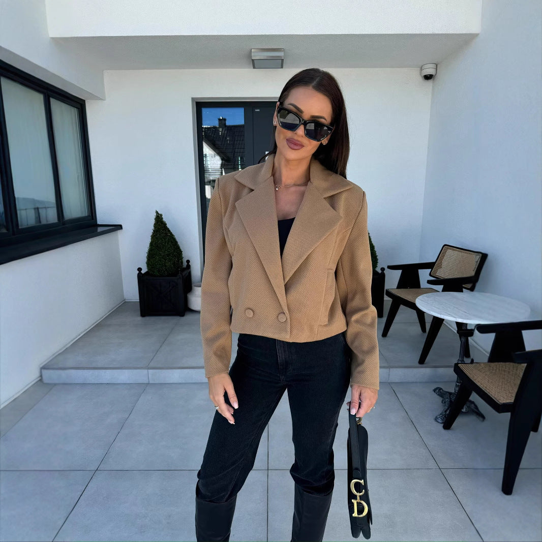 Damen Elegante kurze Blazerjacke mit doppelten Knöpfen und breitem Revers Sovae