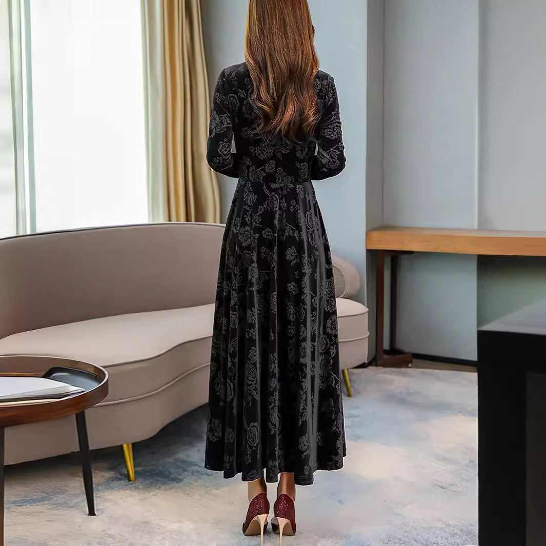 Damen Samt-Maxikleid mit floralem Muster und elegantem V-Ausschnitt Sovae
