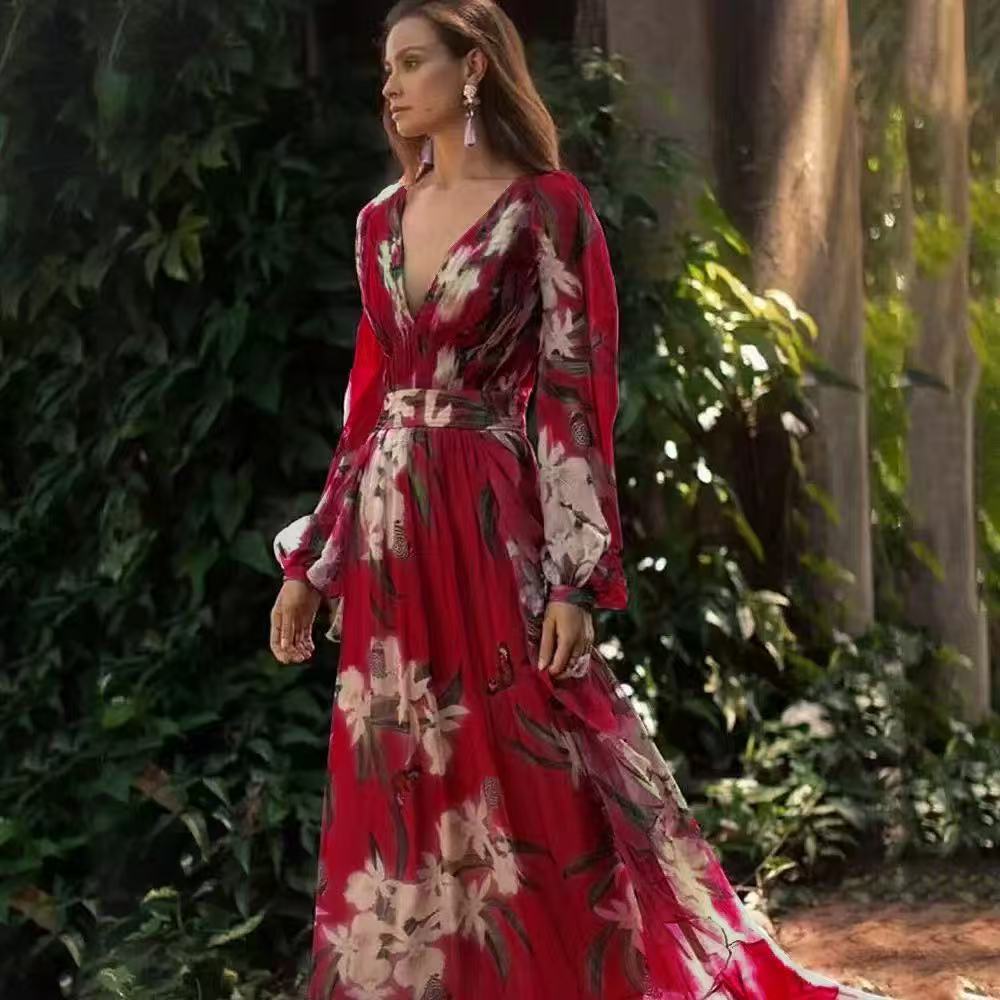 Damen Elegantes Maxikleid mit floralen Applikationen und V-Ausschnitt Sovae