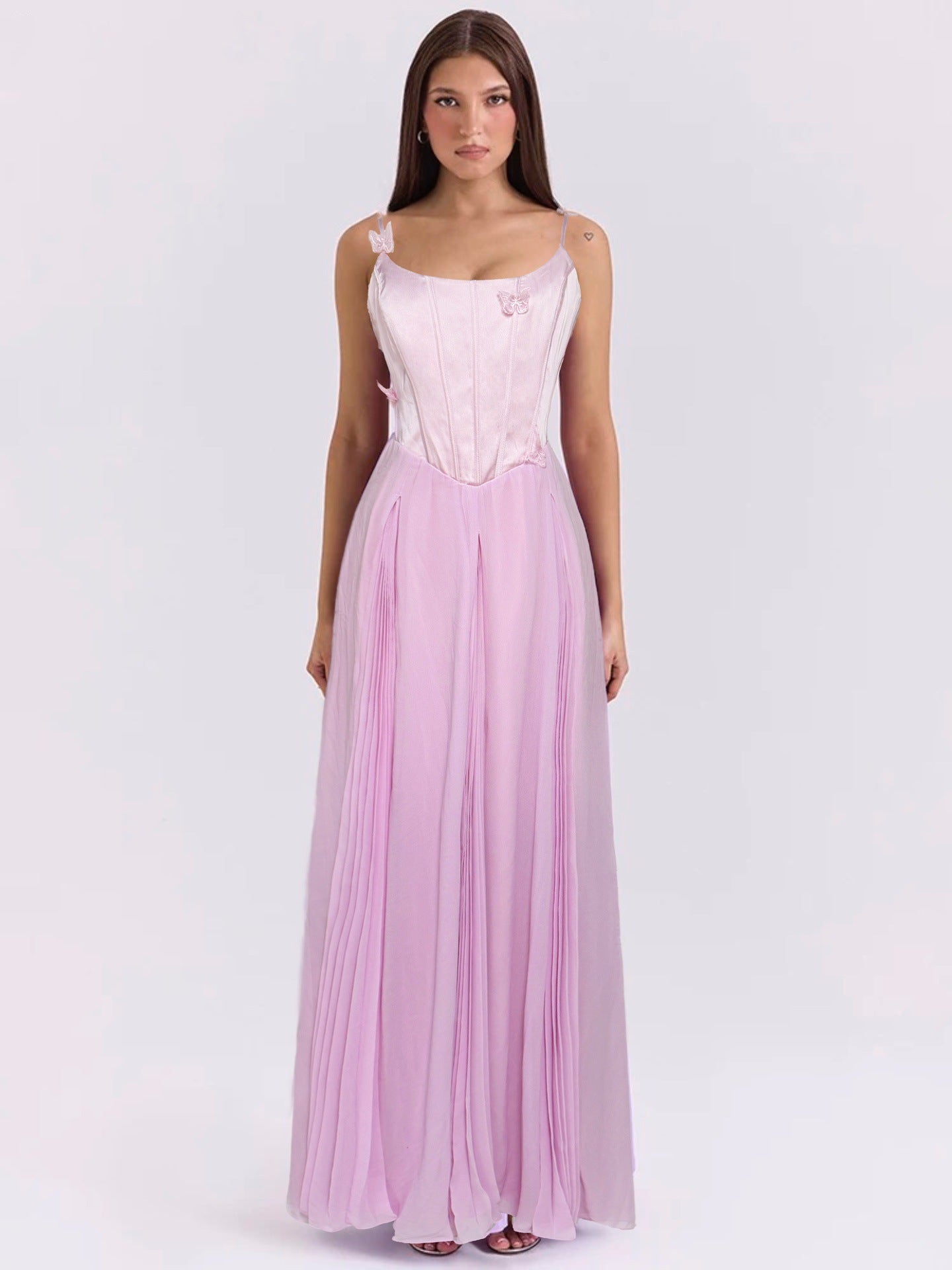 Damen Hochzeitskleid mit raffiniertem Korsett und fließendem Rock Sovae