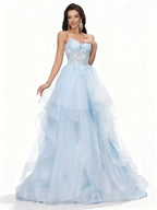 Sovae | Elegantes Ärmelloses Abschlusskleid mit Applikationen und Lagenrock